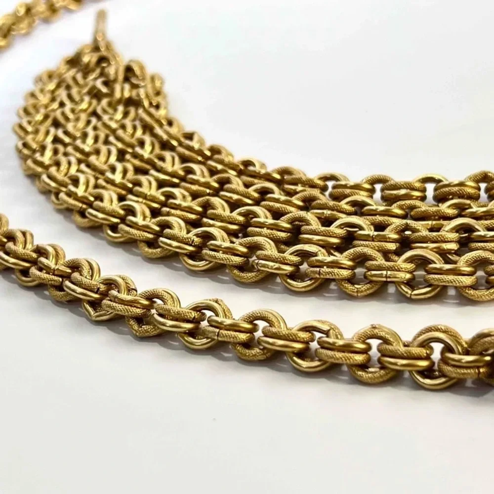 Authentic CHANEL 1994 Vintage charm medallion quadruple chain belt 90cm